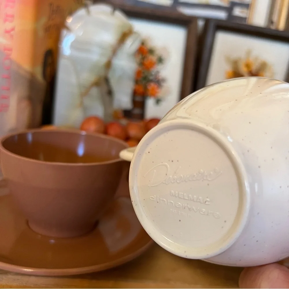 Vintage Kitchen 1950s Debonair Melmac Melamine Brown And White Mug Set - Picture 5 of 6